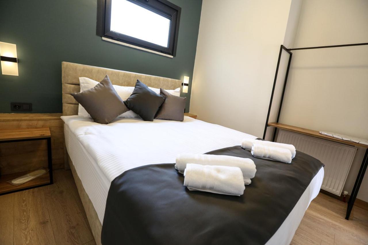 Mia Mia Suites Istanboel Buitenkant foto