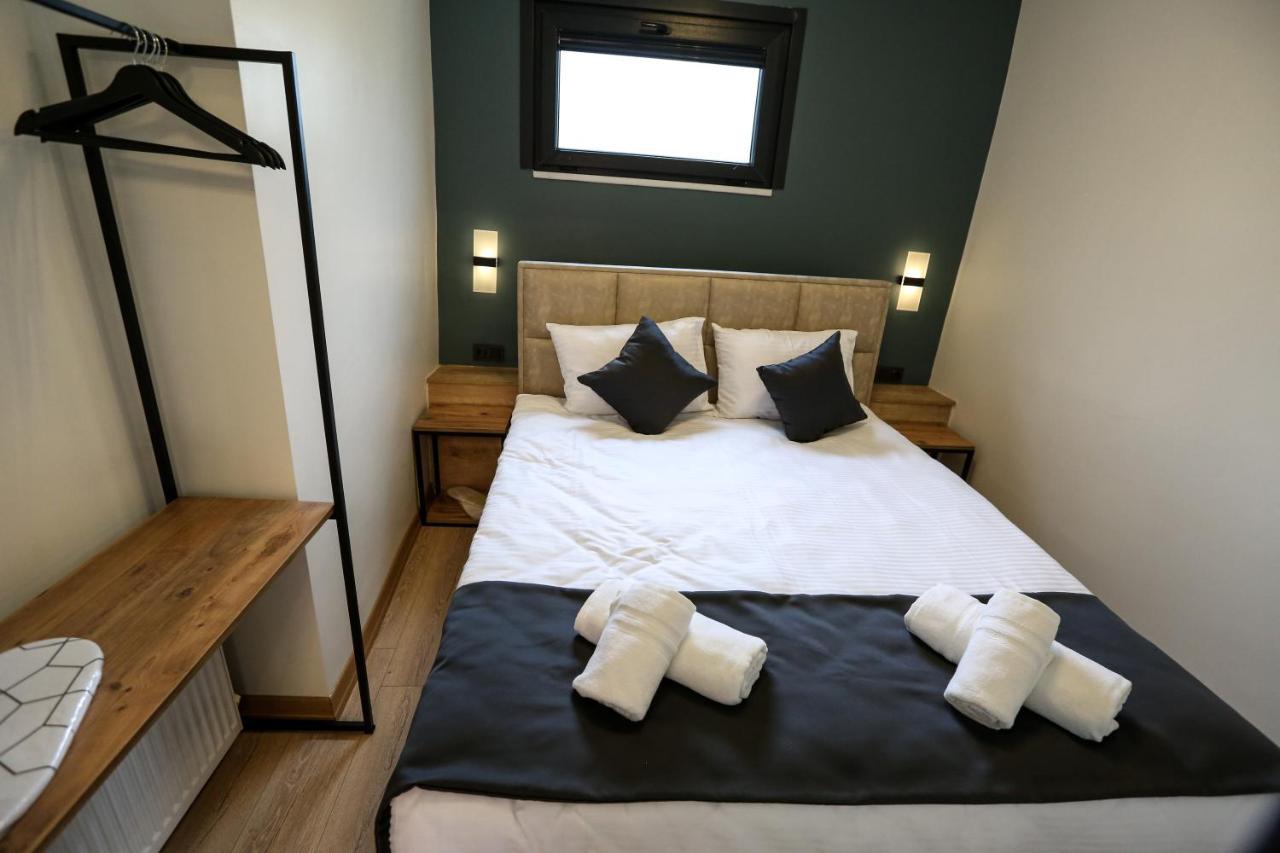 Mia Mia Suites Istanboel Buitenkant foto