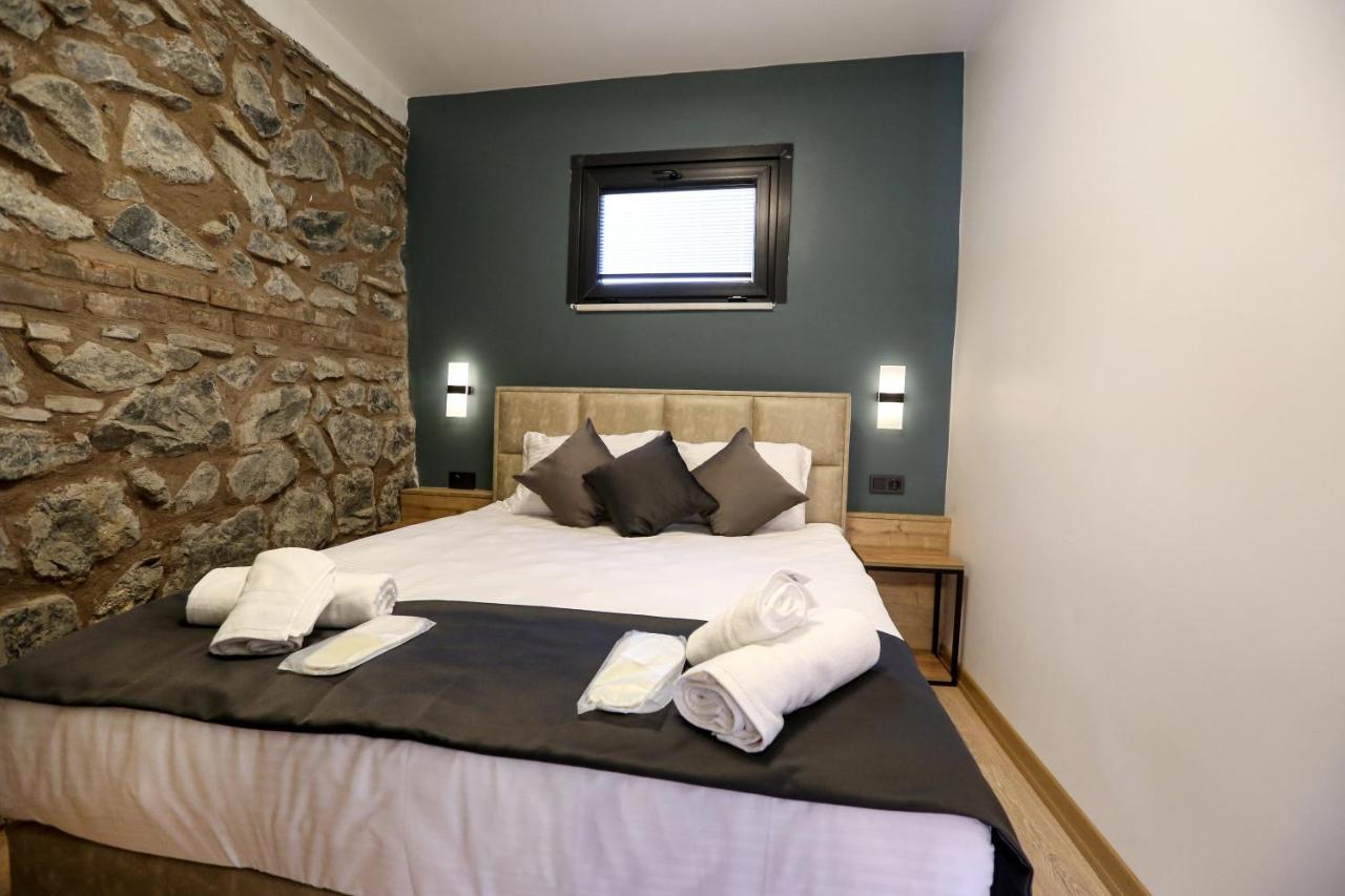 Mia Mia Suites Istanboel Buitenkant foto