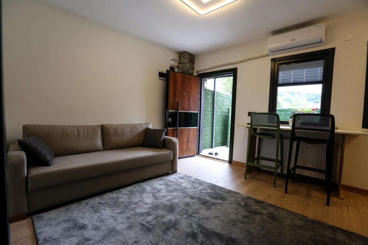 Mia Mia Suites Istanboel Buitenkant foto