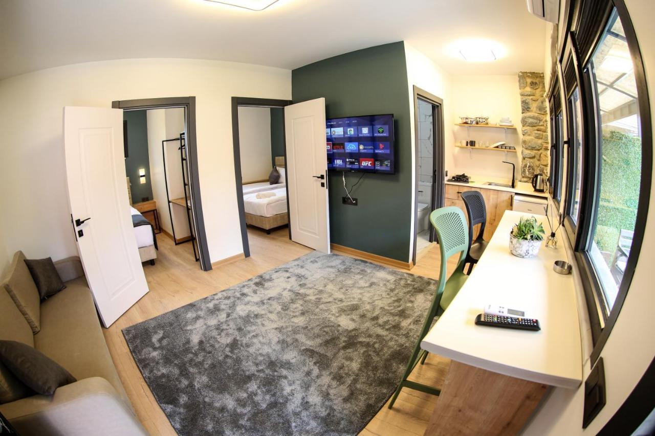 Mia Mia Suites Istanboel Buitenkant foto