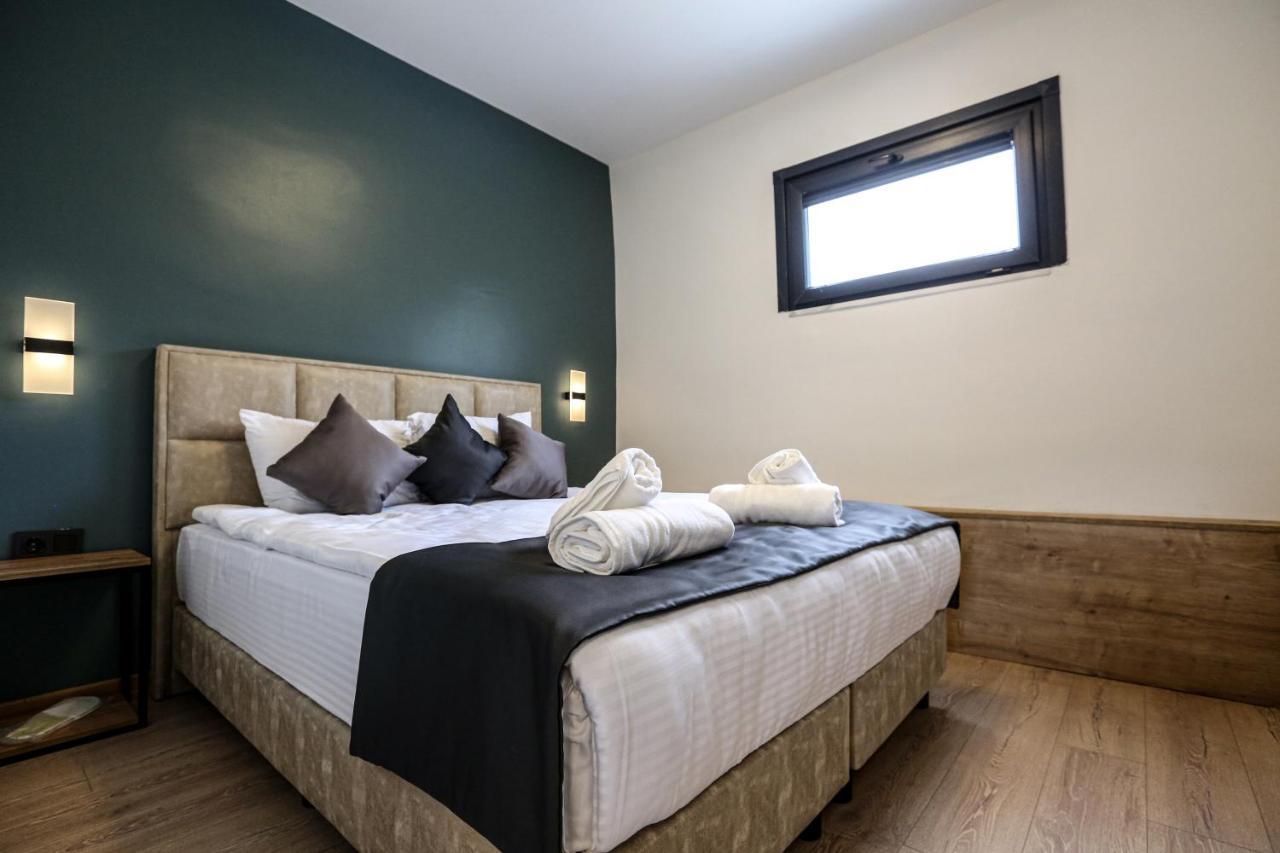 Mia Mia Suites Istanboel Buitenkant foto